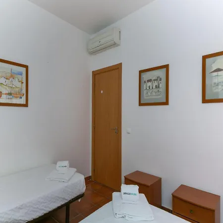 A22 - Mountain View & Sea Brease Apartment Lagos